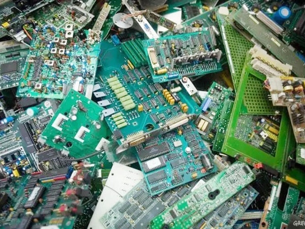Photolithography battle kicks off third wave