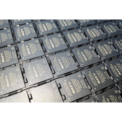 5M2210ZF256C5N_Intel / Altera_CPLD复杂可编程逻辑器件_MAX V原装正品